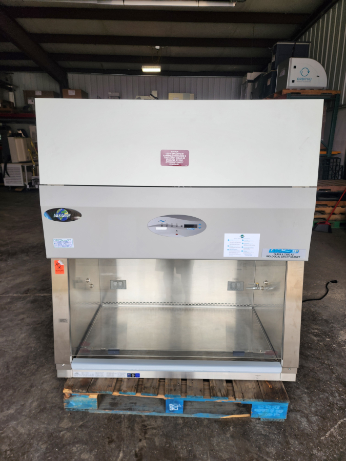 NuAire LabGard NU-543-400 4ft Class II A2 Biosafety Cabinet Benchtop Hood; S/N 175536081016, photo 1 of 13