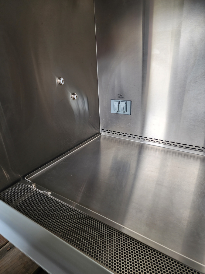 NuAire LabGard NU-543-400 4ft Class II A2 Biosafety Cabinet Benchtop Hood; S/N 175536081016, photo 10 of 13