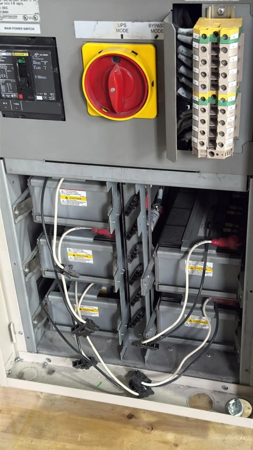 Toshiba G8000 15kVA 3-Phase UPS, 208V In/Out, Type C42F3F150XAMBN, Internal Batteries; S/N 071004084, photo 11 of 11