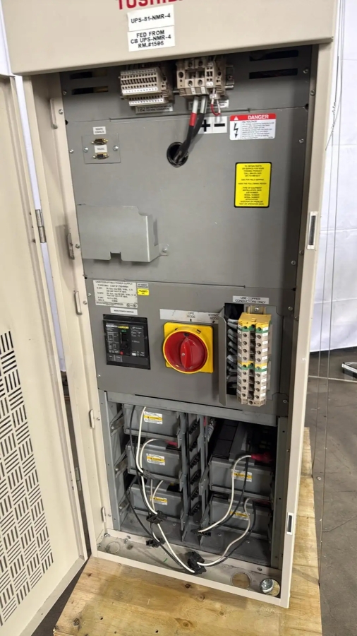 Toshiba G8000 15kVA 3-Phase UPS, 208V In/Out, Type C42F3F150XAMBN, Internal Batteries; S/N 071004084, photo 10 of 11