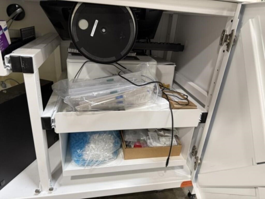 2022 Roche Cedex Bio HT 06608116001E with Computer, Dongle, Accessories; S/N 630018, photo 6 of 14