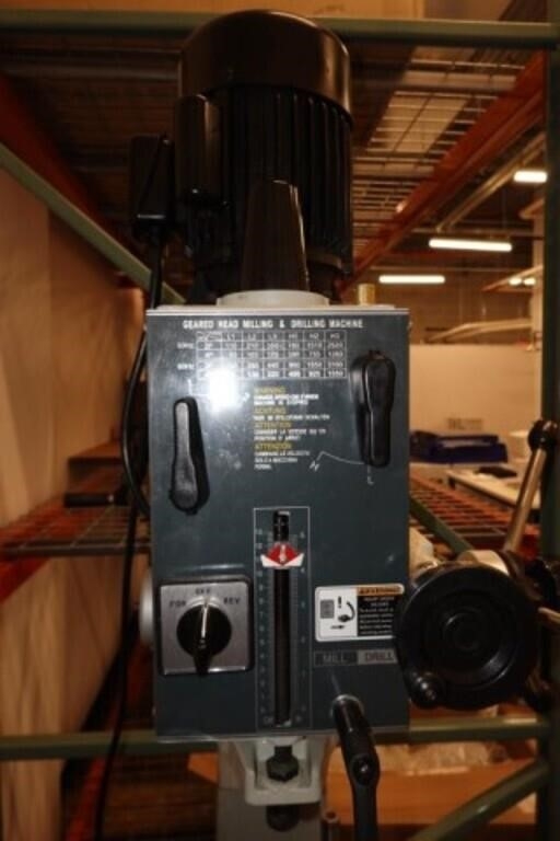 Rong Fu RF-40 Geared Head Milling & Drilling Machine 09542911, photo 15 of 23