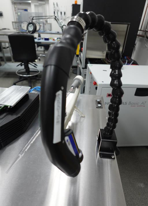 Simco-Ion Top Gun 3 Ionizing Air Gun with Sidekick Control Unit & Foot Pedal, photo 4 of 9