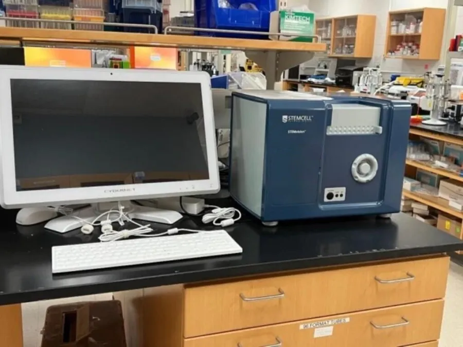 2021 STEMCELL STEMvision Colony Counter, photo 1 of 17