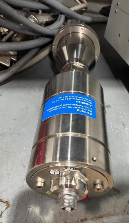 Pair of Herrmann HSDDC 4.5kW 20kHz Ultraschall Ultrasonic Welding Machines; S/N SM11010/12, 0680/11, photo 11 of 31