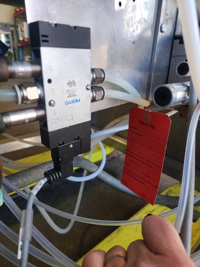 Perry Industries TPLF-8 AquaFil 8-Head In-Line Liquid Filling Machine Conveyor System, photo 17 of 17