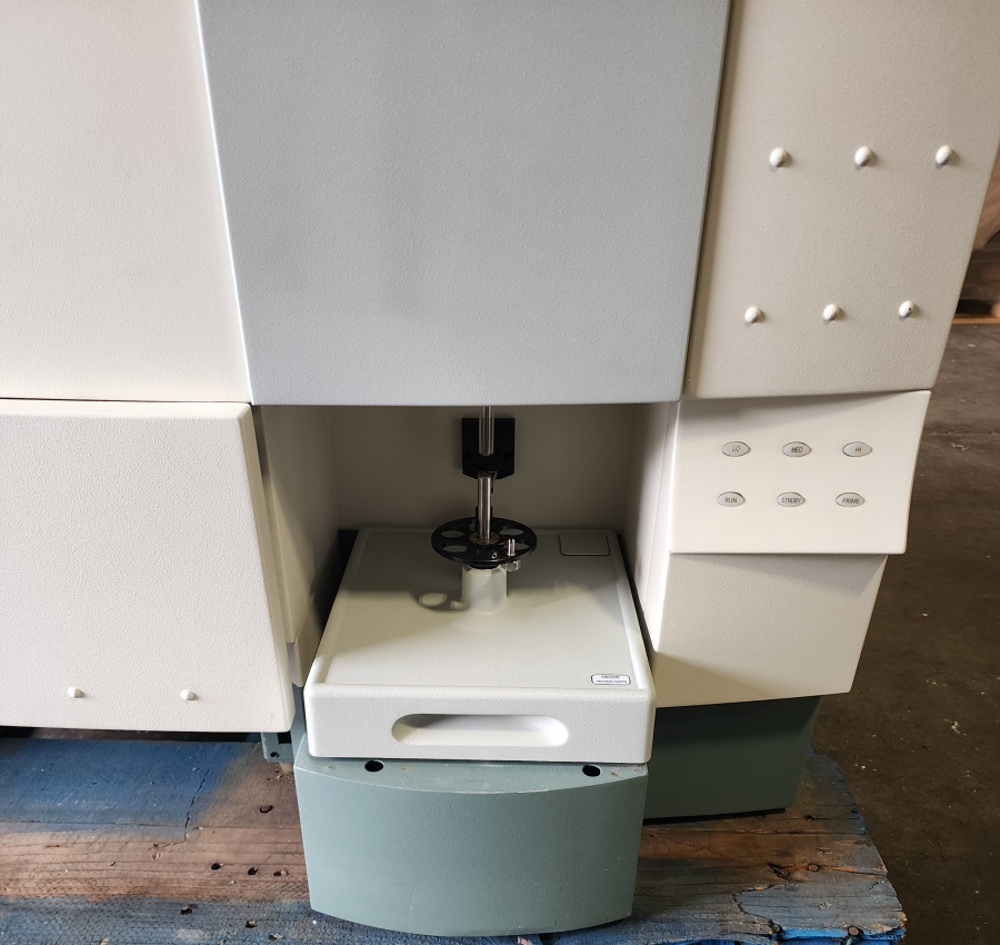 Becton Dickinson FACSCalibur Flow Cytometer w/ FACSFlow, HTS,  SN:E2044, photo 11 of 20