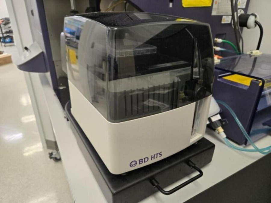 BD Biosciences LSRFortessa 647794L6 Cell Analyzer-Flow Cytometer System, 647701 HTS, HP Z230 Workstation, Fluidics Cart, ONEAC Conditioned PS; Rolling Table, photo 21 of 26