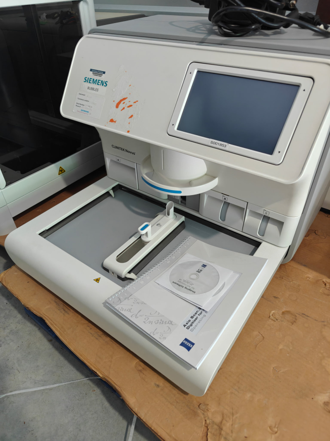 Siemens Clinitek Novus Urine Chemistry Analyzer; S/N#: S001853, photo 2 of 6