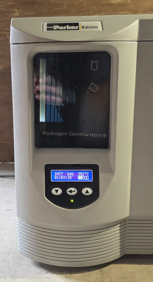 Parker Balston H2PEMPD-1300-100 Hydrogen Generator 1300 mL/min Auto Water Feed; S/N: 20PLD5210, photo 4 of 21