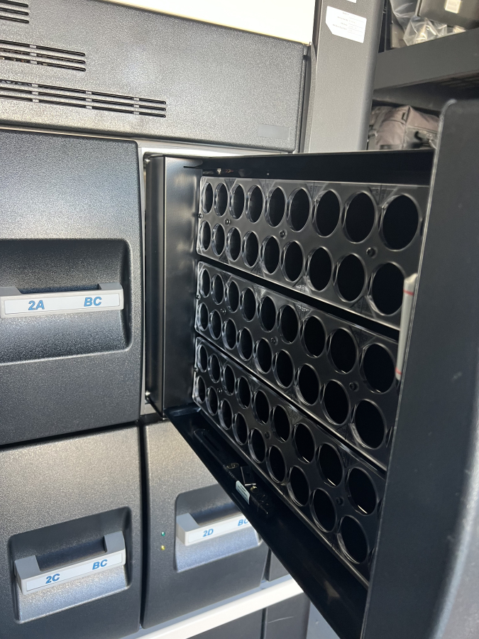2023 bioMérieux BACT/ALERT 3D DUAL-T LT 240-Bottle Incubator with REF 210177 Cart Assembly, S/N LTMD1438, photo 4 of 10