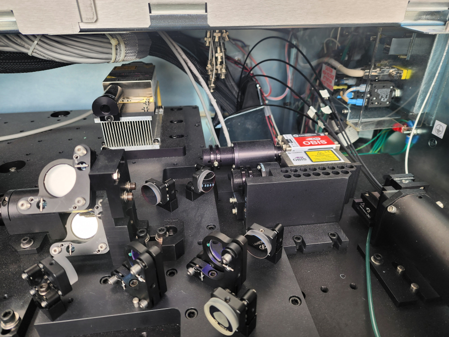 BD Biosciences LSRFortessa 647794L6 Cell Analyzer-Flow Cytometer System, 647701 HTS, HP Z230 Workstation, Fluidics Cart, ONEAC Conditioned PS; Rolling Table, photo 36 of 105