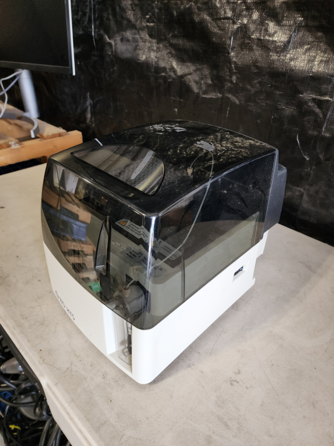 BD Biosciences LSRFortessa 647794L6 Cell Analyzer-Flow Cytometer System, 647701 HTS, HP Z230 Workstation, Fluidics Cart, ONEAC Conditioned PS; Rolling Table, photo 51 of 105