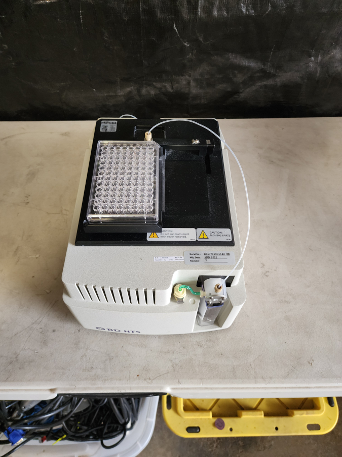 BD Biosciences LSRFortessa 647794L6 Cell Analyzer-Flow Cytometer System, 647701 HTS, HP Z230 Workstation, Fluidics Cart, ONEAC Conditioned PS; Rolling Table, photo 53 of 105