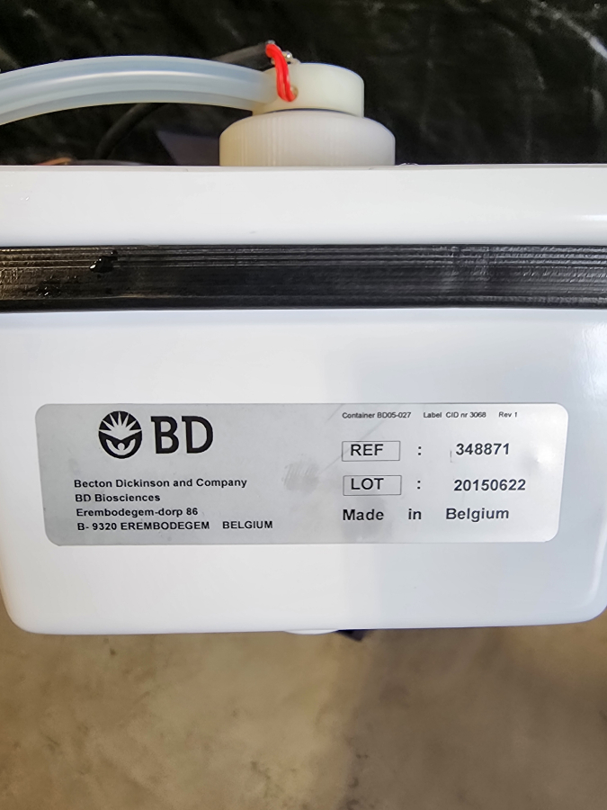 BD Biosciences LSRFortessa 647794L6 Cell Analyzer-Flow Cytometer System, 647701 HTS, HP Z230 Workstation, Fluidics Cart, ONEAC Conditioned PS; Rolling Table, photo 67 of 105