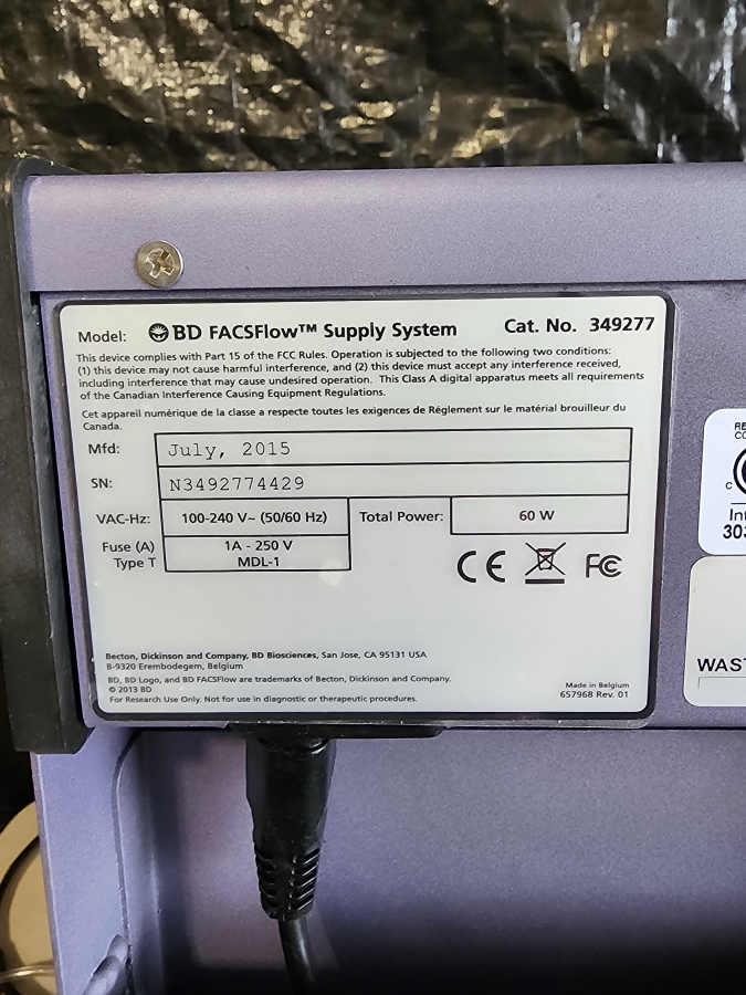BD Biosciences LSRFortessa 647794L6 Cell Analyzer-Flow Cytometer System, 647701 HTS, HP Z230 Workstation, Fluidics Cart, ONEAC Conditioned PS; Rolling Table, photo 73 of 105