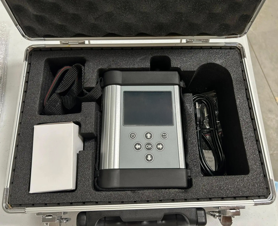 PreSens Microx 4 Portable Fiber-Optic Dissolved Oxygen Meter with PM-PSt7-02 Microsensor, Pt100 Probe, Software and Case - NEW, photo 2 of 16